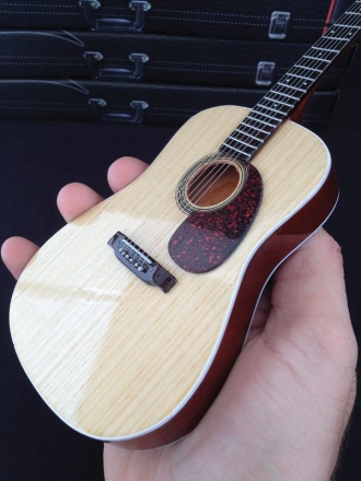 Natural Finish Acoustic Model  Wohnaccessoires