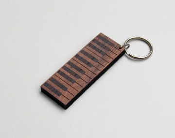 Schlsselanhnger Piano Walnuss/Wenge massiv aus Walnussholz 6cm x 2,2cm x 0,6cm