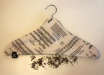 Kleiderb�gel-Schutz Music mit Lavendel-S�ckchen