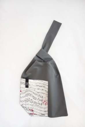 Tasche mit 2 unterschiedlich langen Henkeln zum Verschlieen mit Auentasche, 28 x 30 cm