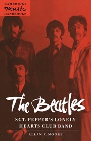 The Beatles: Sgt. Pepper's Lonely Hearts Club Band  Paperback