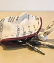 Schl�sseletui Opera Baumwolle wei�/bordeaux mit Reissverschluss 15 x 9 cm