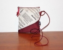 Handtasche Opera wei�/bordeaux 16 x 19 cm mit Schulterriemen und Rei�verschluss