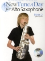 A New Tune A Day: Alto Saxophone - Book 2 Altsaxophon Buch und CD