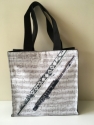 Nylon-Tasche mit Boden Fl�te 33x33x13 cm (mit Trageschlaufen, Innentasche, Magnetverschluss)