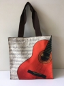 Nylon-Tasche mit Boden Gitarre 33x33x13 cm (mit Trageschlaufen, Innentasche, Magnetverschluss)